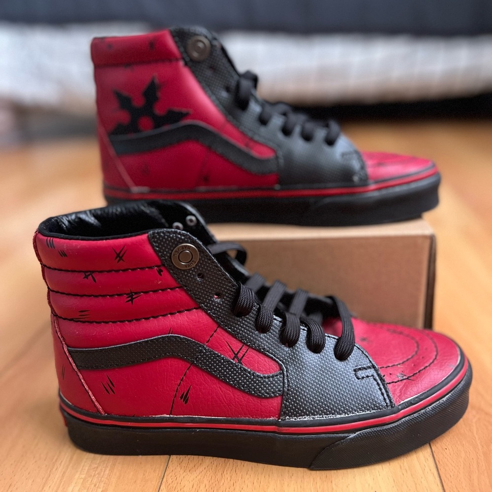 Vans Sk8-Hi Marvel Deadpool